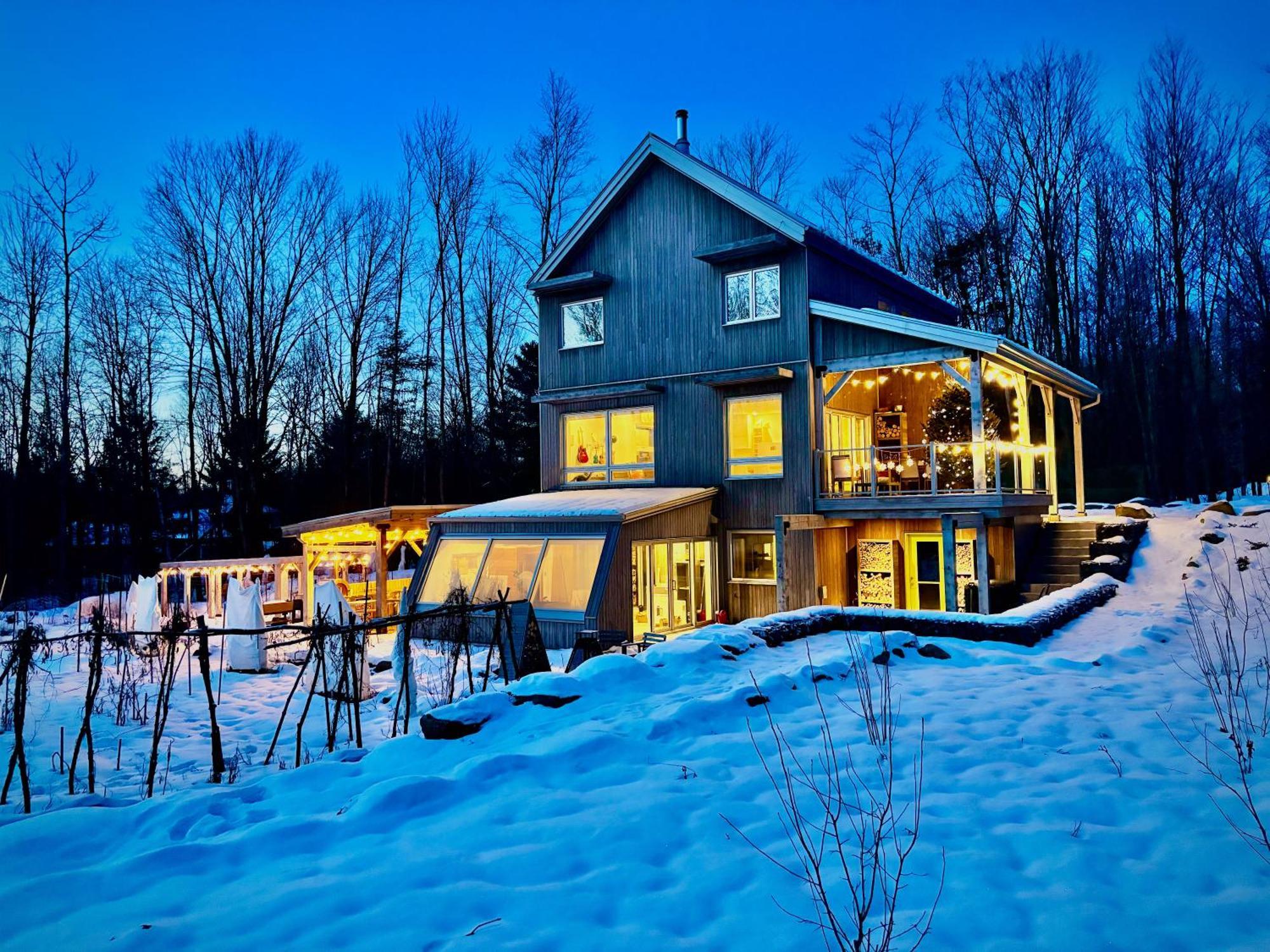 Le Camp Cache Shefford B&B 외부 사진
