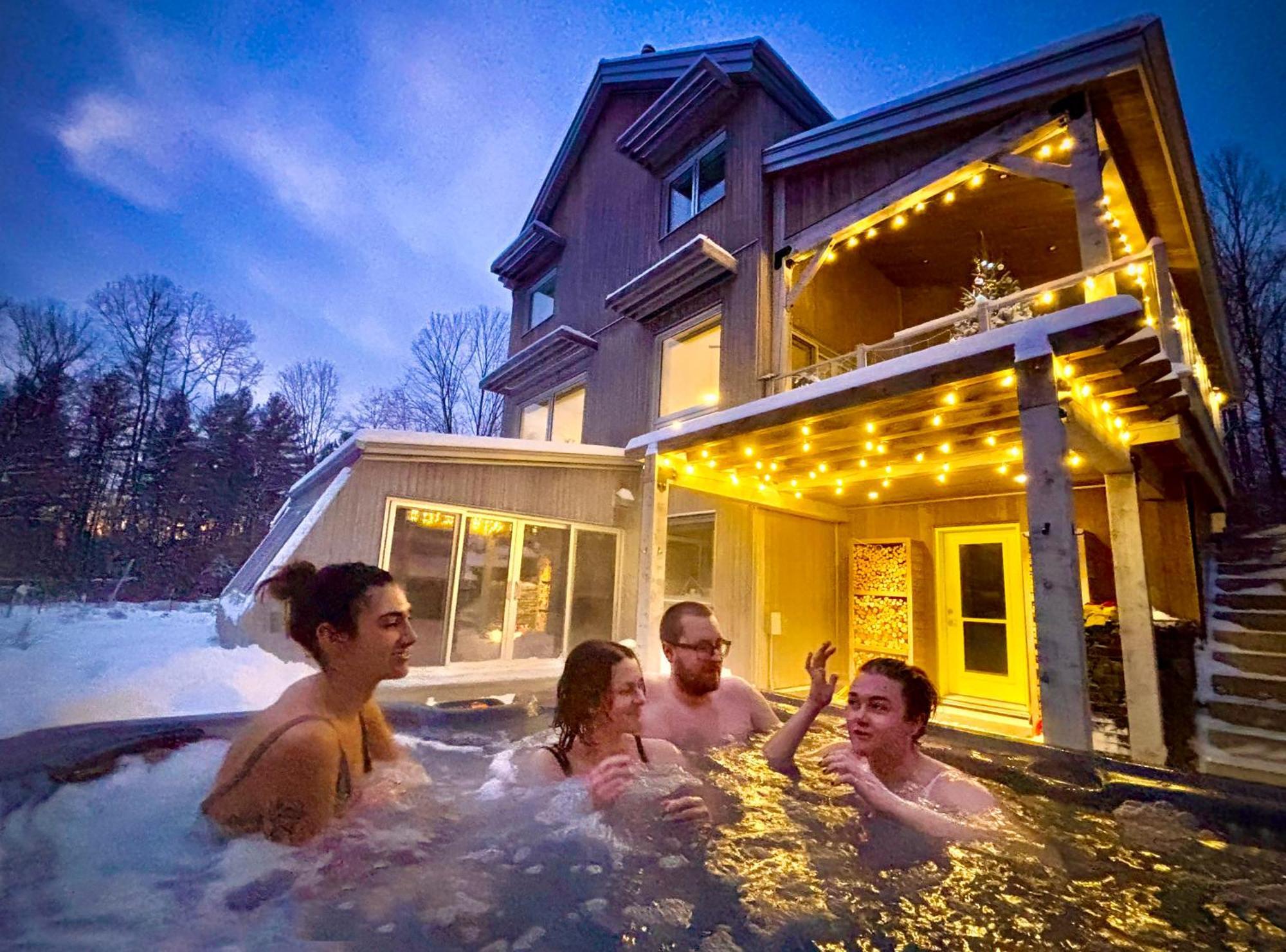 Le Camp Cache Shefford B&B 외부 사진